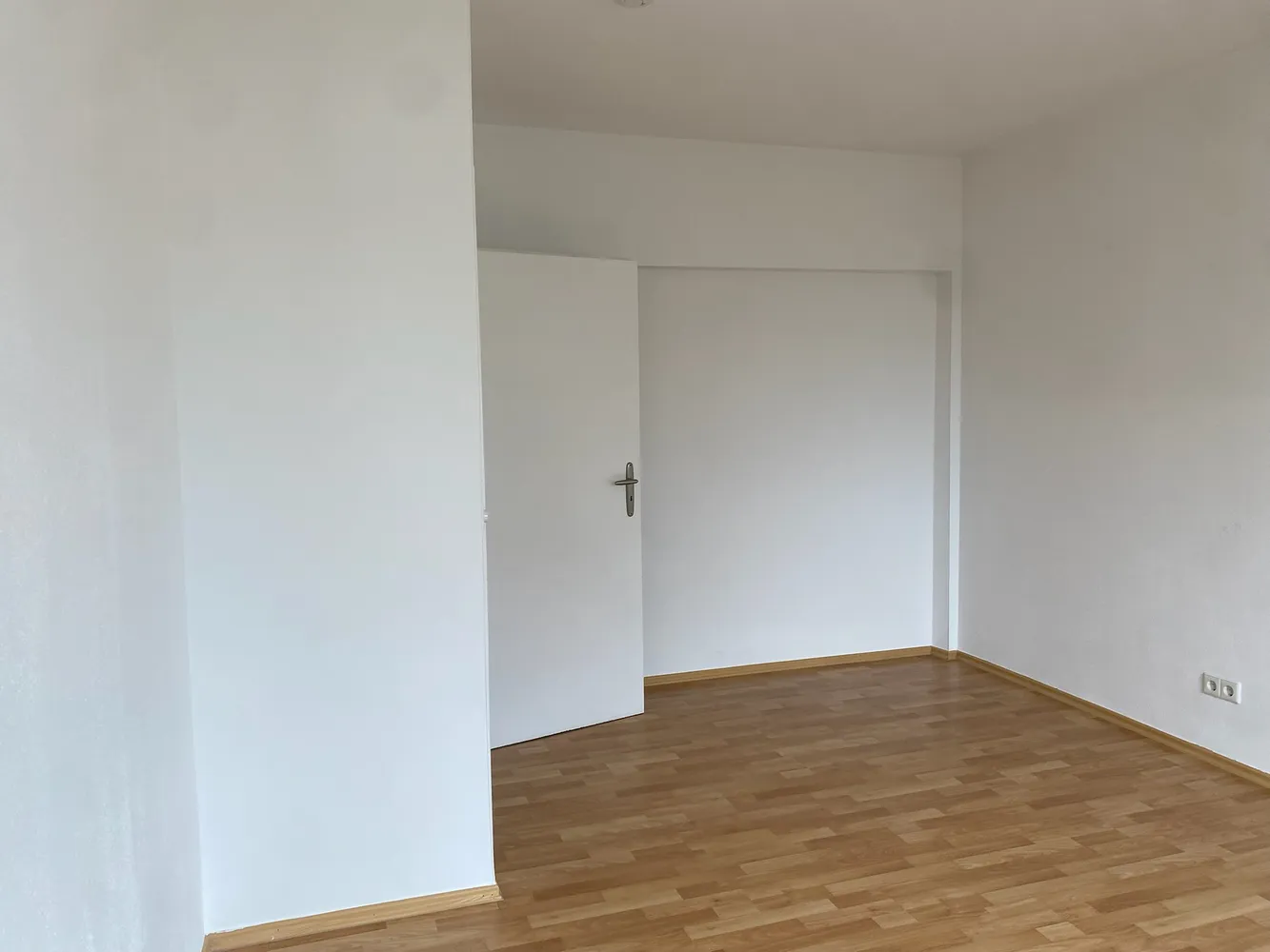 4 Zimmer Wohnung mit 103 m² in Karlsruhe – Bild 12