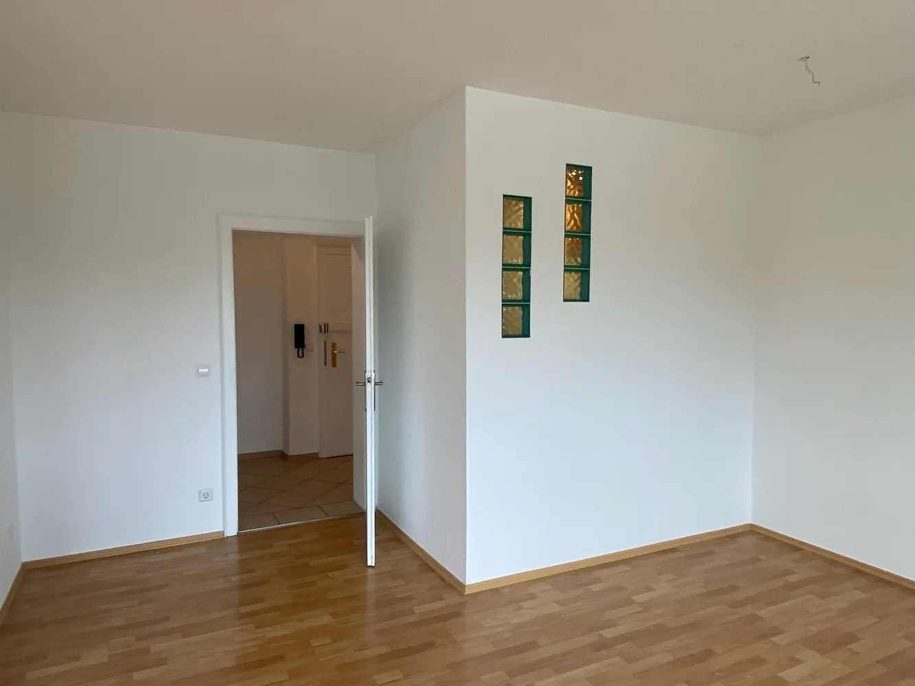4 Zimmer Wohnung mit 103 m² in Karlsruhe – Bild 4