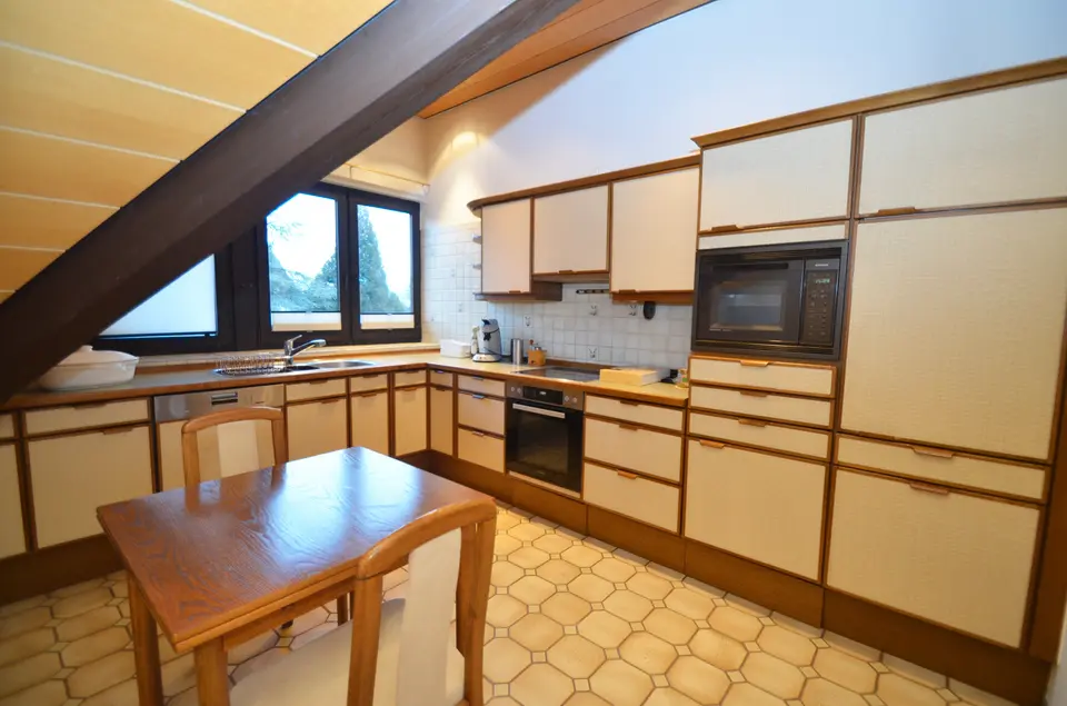 3 Zimmer Wohnung mit 100 m² in Brühl – Bild 4