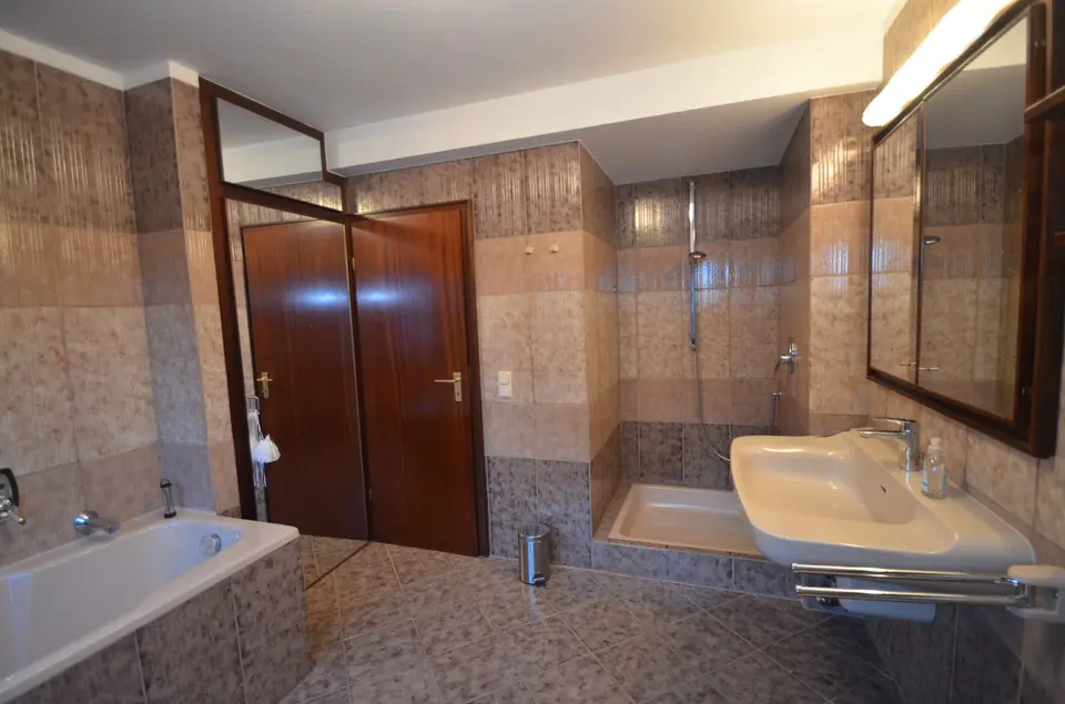 3 Zimmer Wohnung mit 100 m² in Brühl – Bild 9