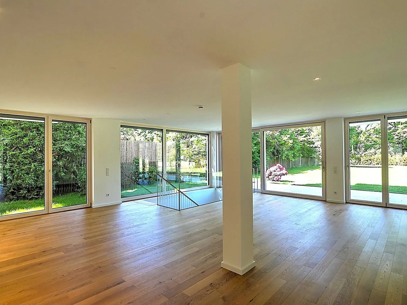 7 Zimmer Wohnung mit 174 m² in München – Bild 1