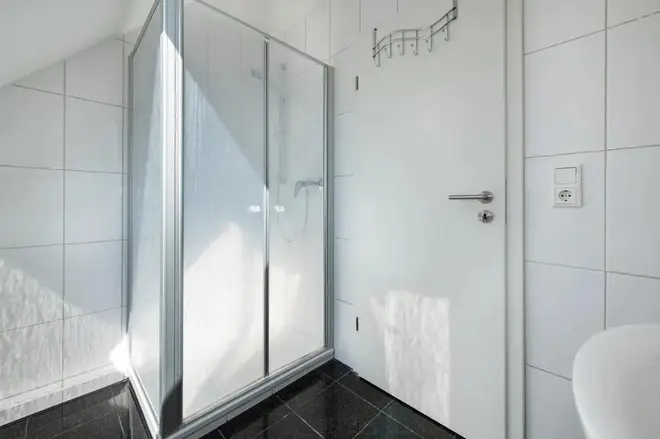 2 Zimmer Wohnung mit 55 m² in Krefeld – Bild 4