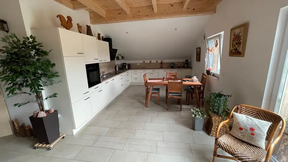 4 Zimmer Wohnung mit 130 m² in Passau – Bild 3