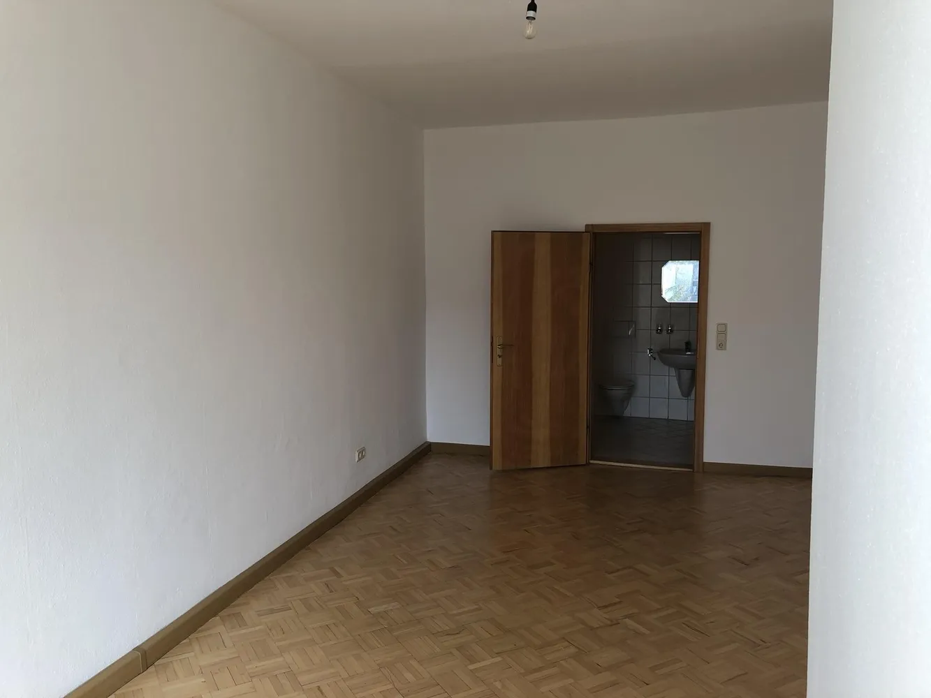 4 Zimmer Wohnung mit 103 m² in Freiberg – Bild 2