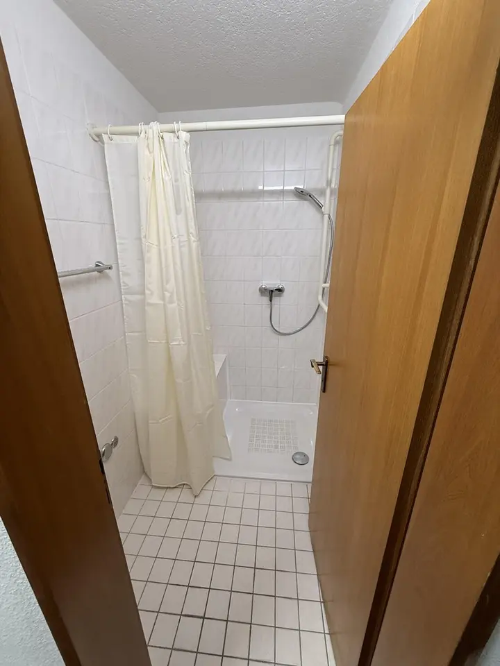 WG-Zimmer mit 225 m² in Waldshut-Tiengen – Bild 6
