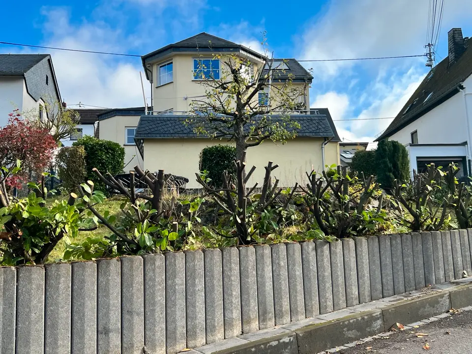 5 Zimmer Wohnung mit 180 m² in Koblenz – Bild 1