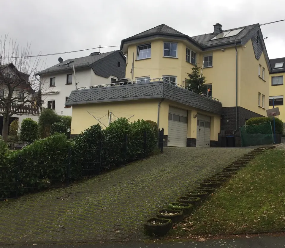 5 Zimmer Wohnung mit 180 m² in Koblenz – Bild 2