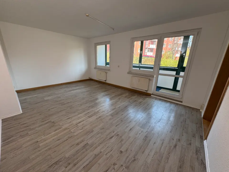 2 Zimmer Wohnung mit 77 m² in Gera – Bild 1