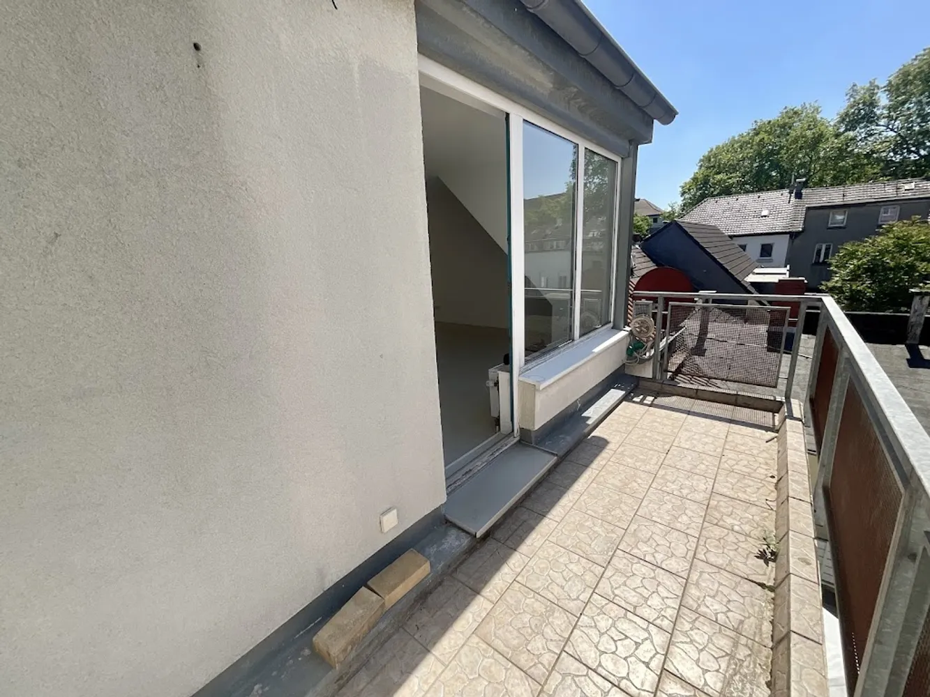 3 Zimmer Wohnung mit 81 m² in Krefeld – Bild 2