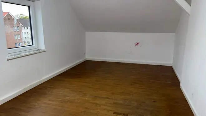4 Zimmer Wohnung mit 130 m² in Oldenburg – Bild 1