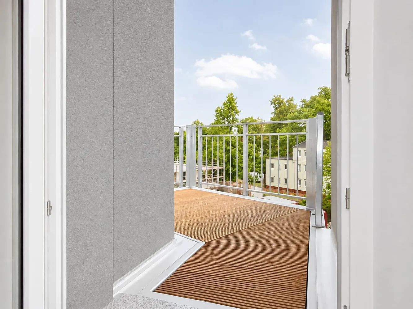 4 Zimmer Wohnung mit 107 m² in Magdeburg – Bild 1