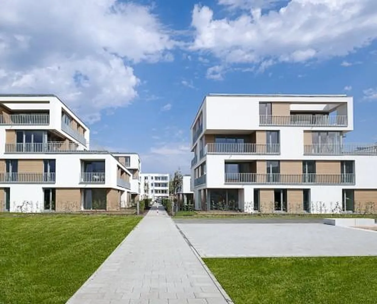 4 Zimmer Wohnung mit 124 m² in Erlangen – Bild 2
