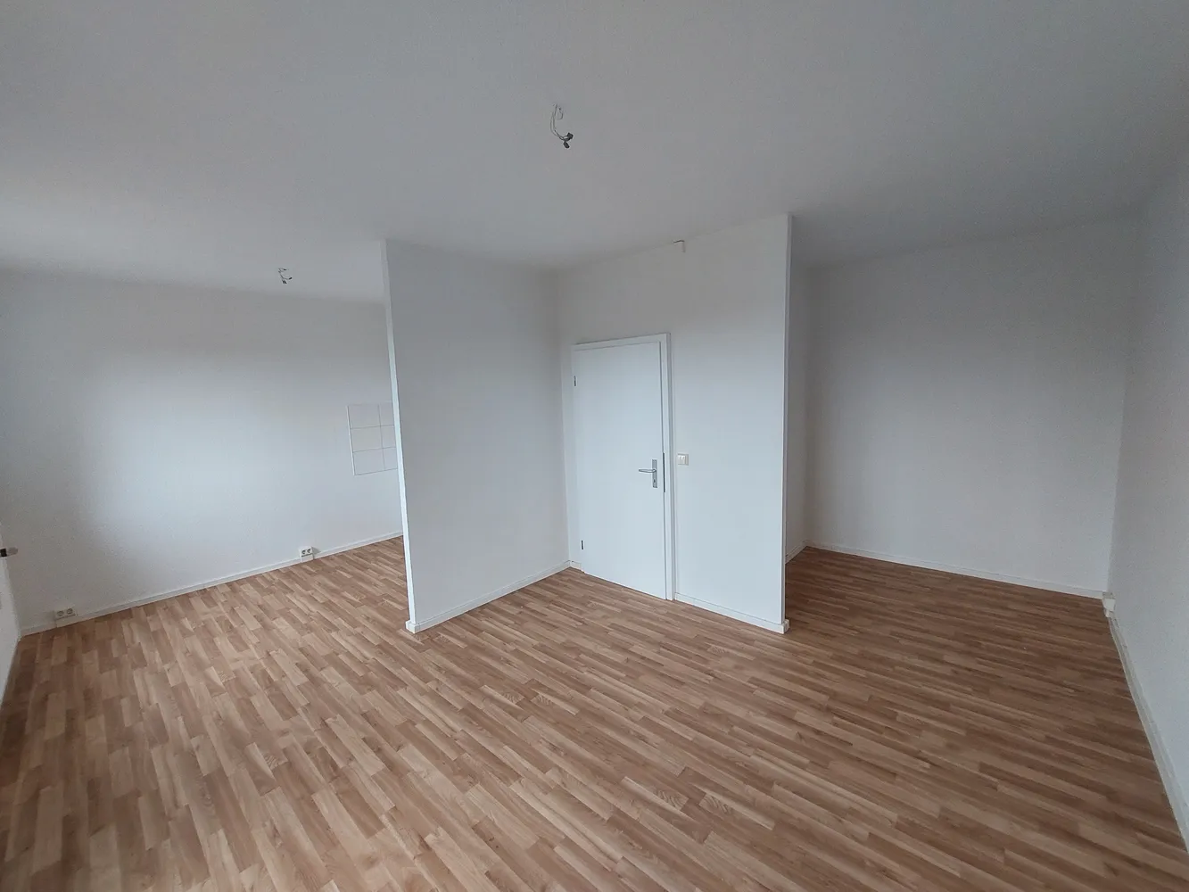 1 Zimmer Wohnung mit 30 m² in Halle (Saale) – Bild 2