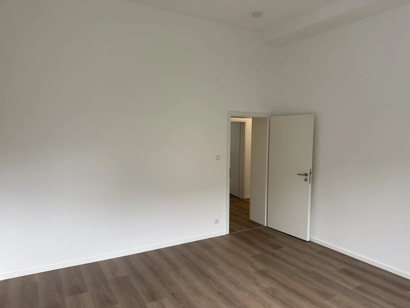 3 Zimmer Wohnung mit 86 m² in Wiesbaden – Bild 7