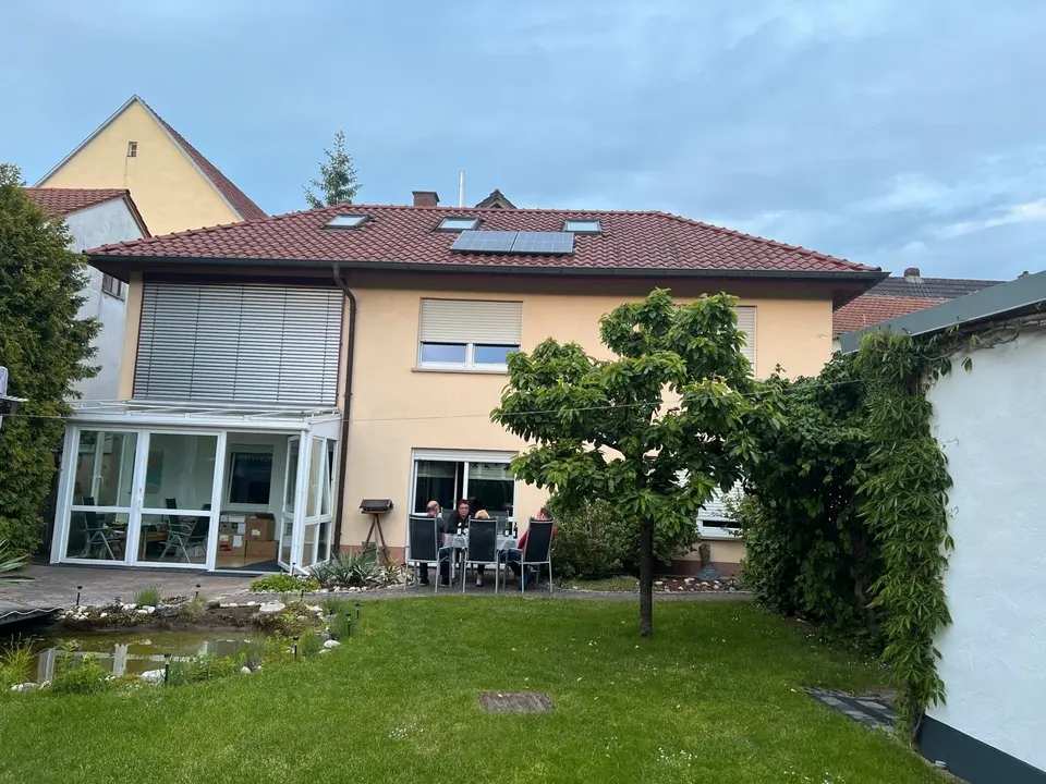 5 Zimmer Haus mit 140 m² in Würzburg – Bild 3