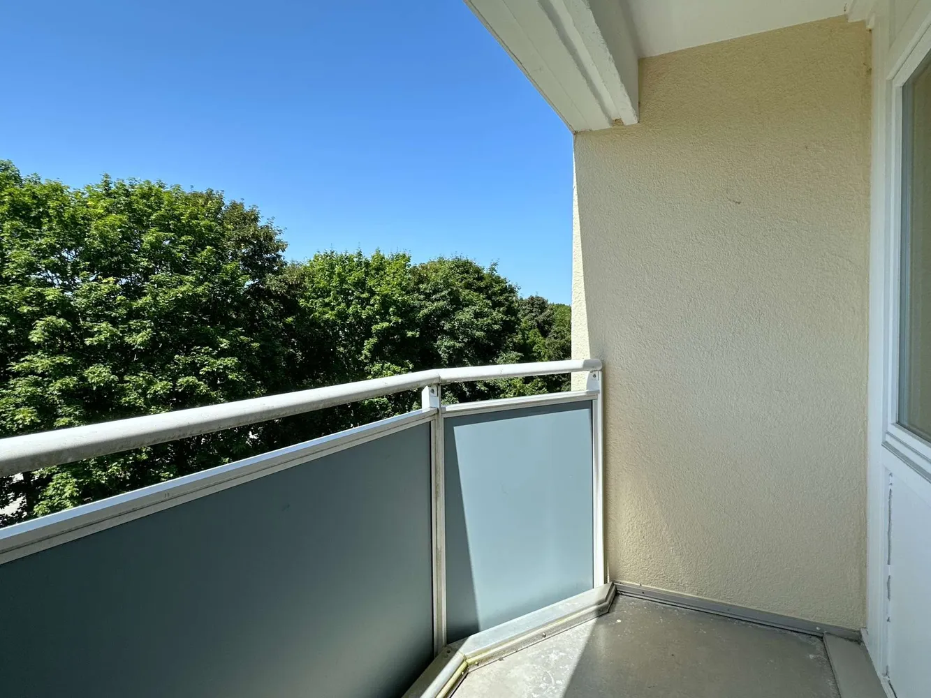 3 Zimmer Wohnung mit 59 m² in Rostock – Bild 3