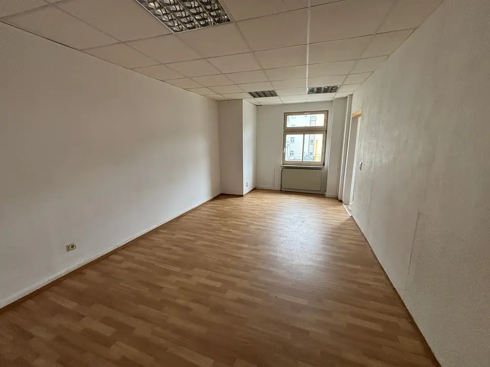 4 Zimmer Wohnung mit 121 m² in Gera – Bild 2