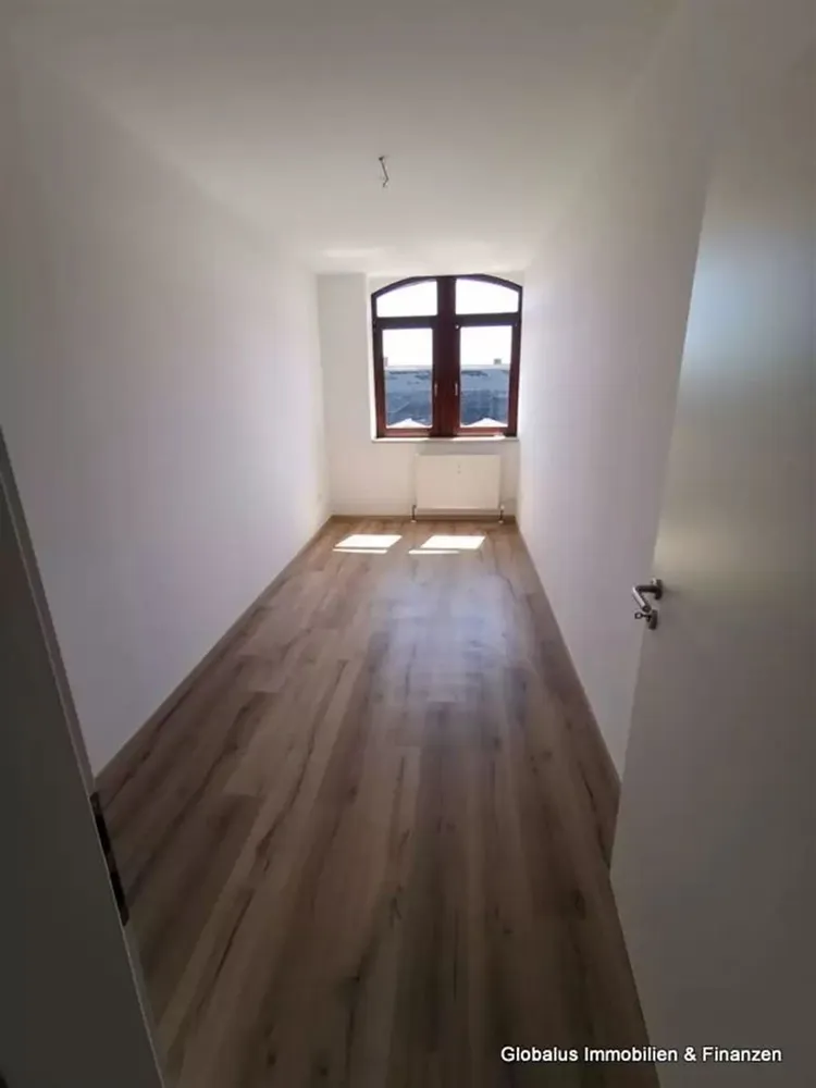4 Zimmer Wohnung mit 90 m² in Plauen – Bild 1