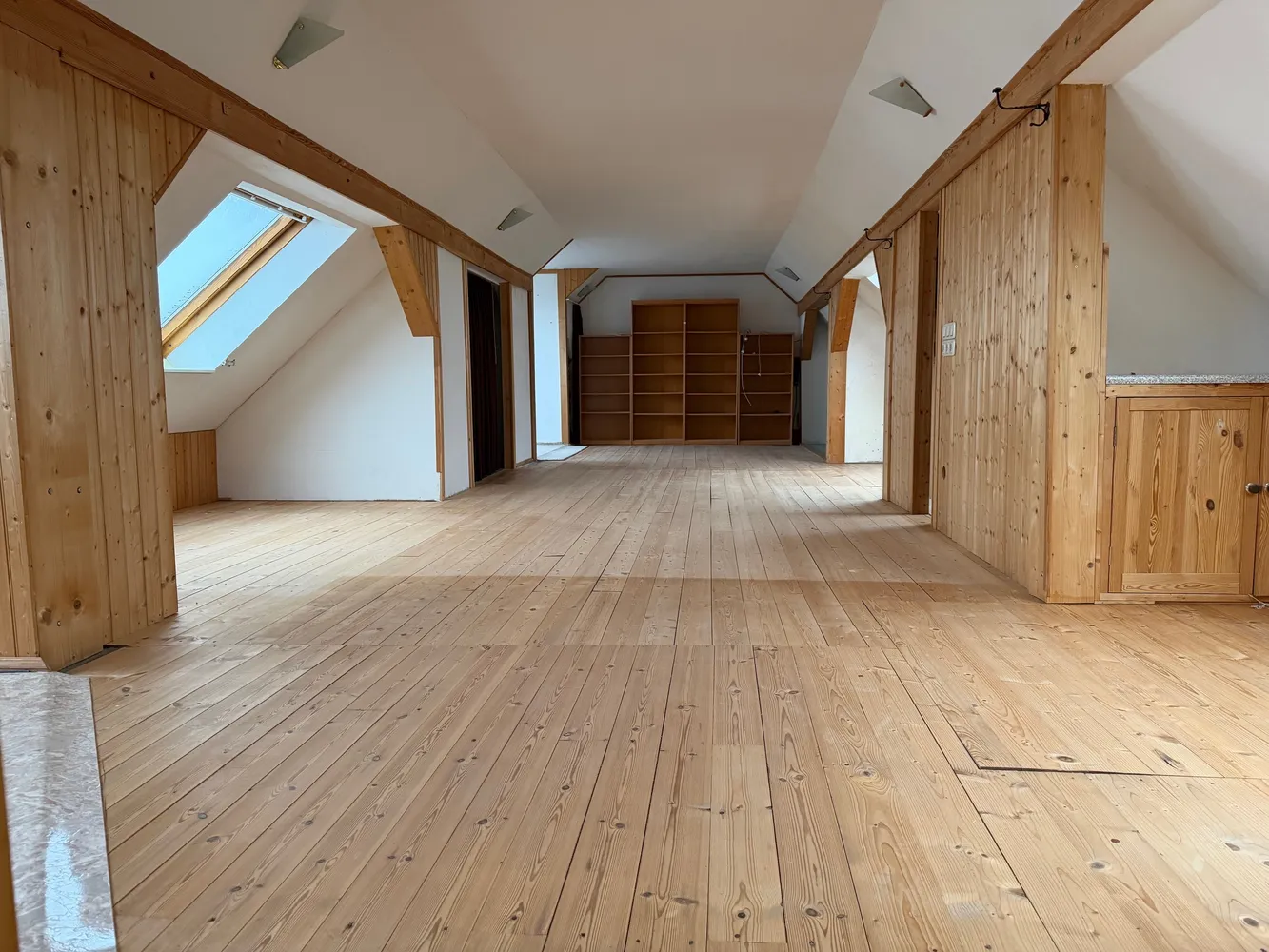 5 Zimmer Wohnung mit 184 m² in Leipzig – Bild 1