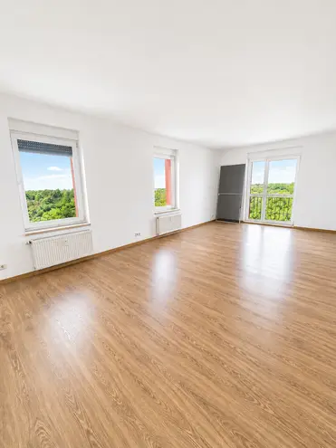 4 Zimmer Wohnung mit 105 m² in Magdeburg – Bild 2