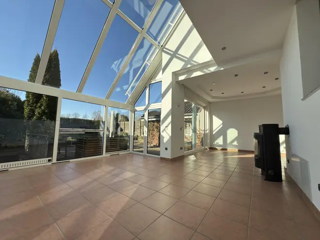 8 Zimmer Haus mit 231 m² in Bottrop – Bild 1