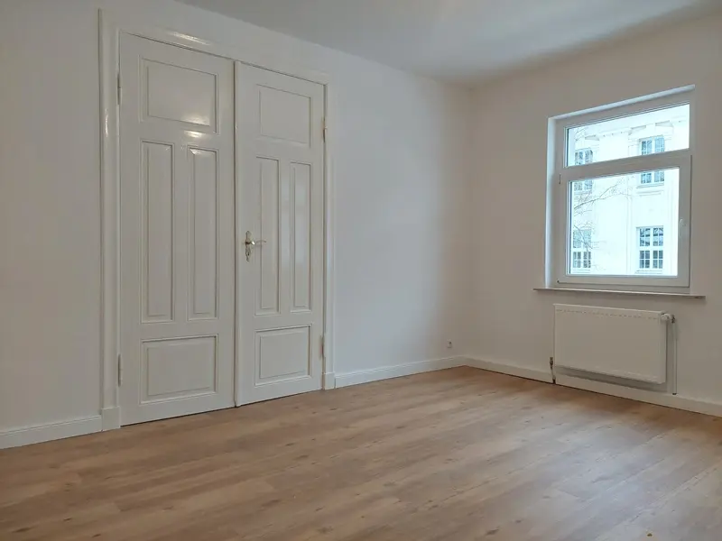 3 Zimmer Wohnung mit 120 m² in Schwerin – Bild 1