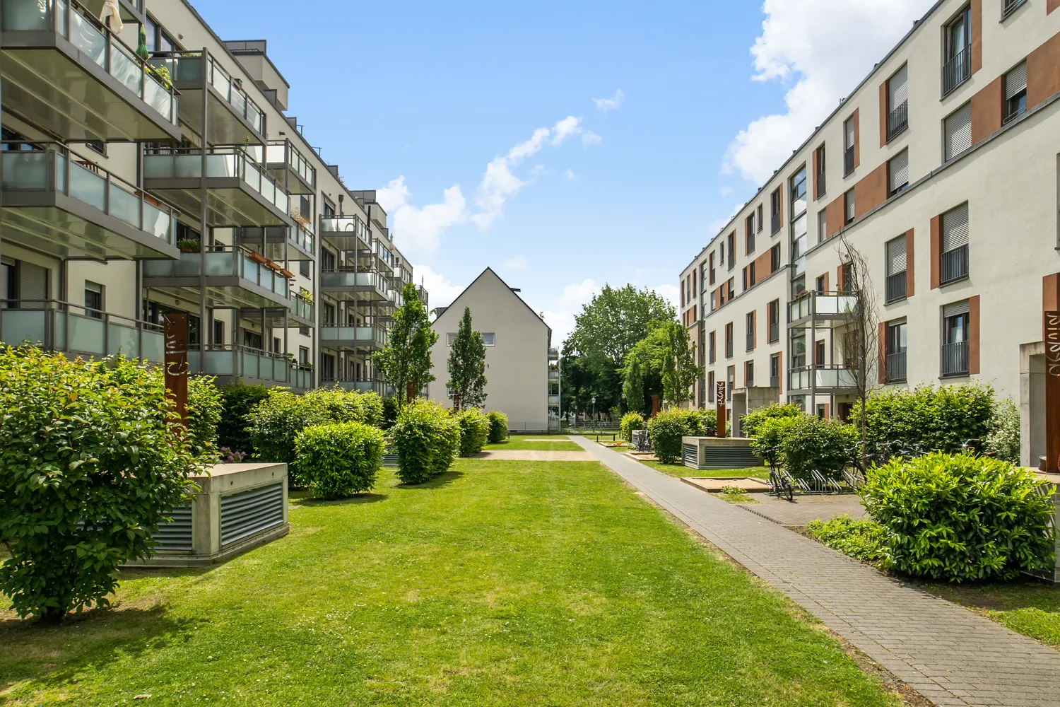 1 Zimmer Wohnung mit 35 m² in Köln – Bild 6