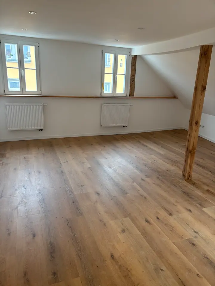 4 Zimmer Wohnung mit 170 m² in Bayreuth – Bild 1