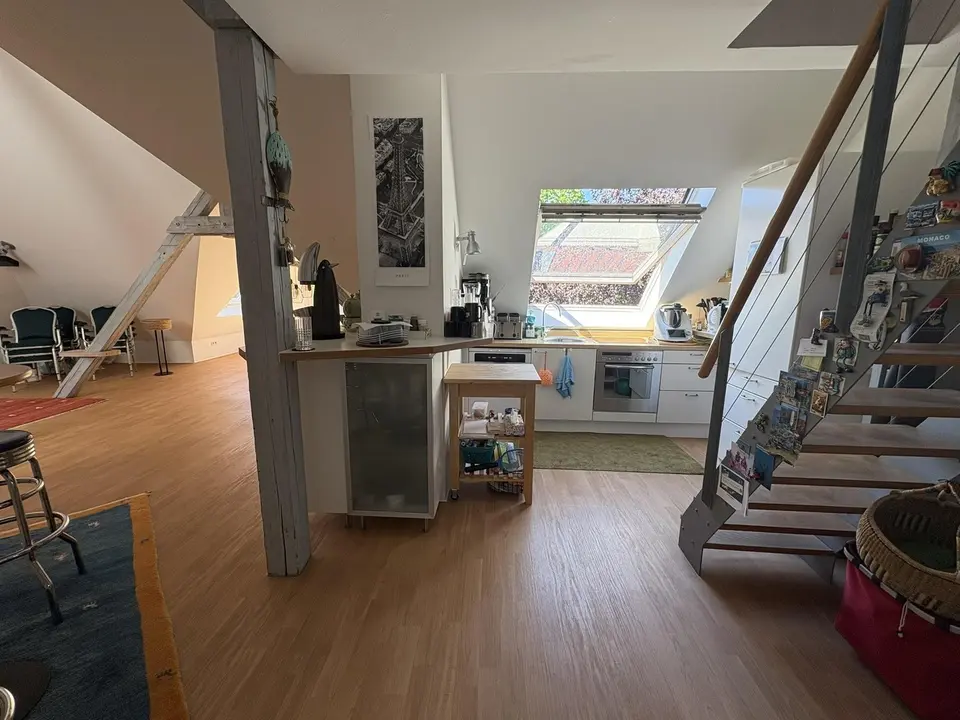 3 Zimmer Wohnung mit 214 m² in Hannover – Bild 1