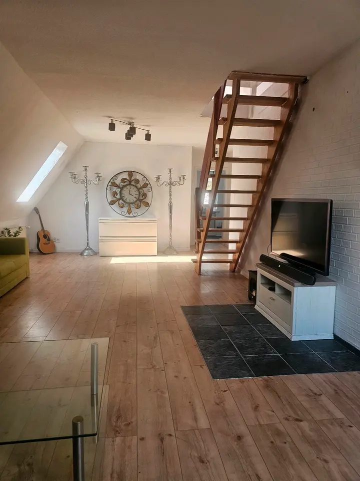 WG-Zimmer mit 90 m² in Norderstedt – Bild 1