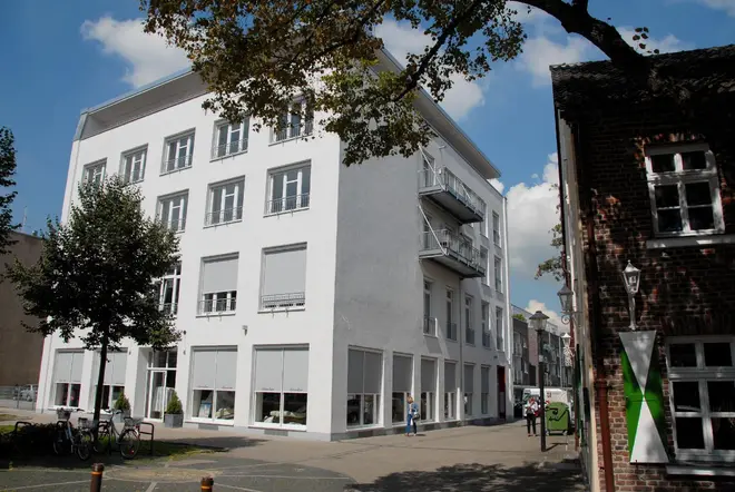 7 Zimmer Wohnung mit 282 m² in Gelsenkirchen – Bild 2