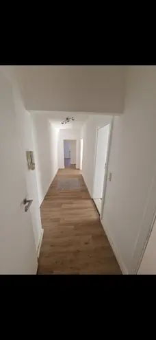 3 Zimmer Wohnung mit 105 m² in Wiesbaden – Bild 2
