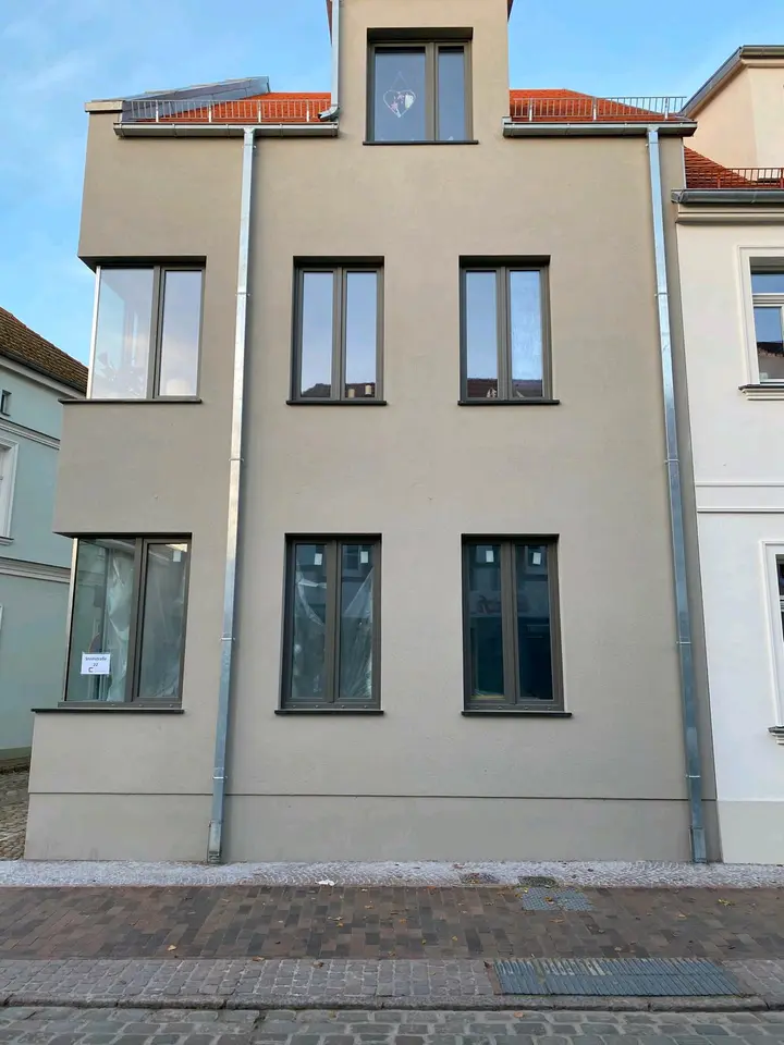 4 Zimmer Wohnung mit 142 m² in Greifswald – Bild 2