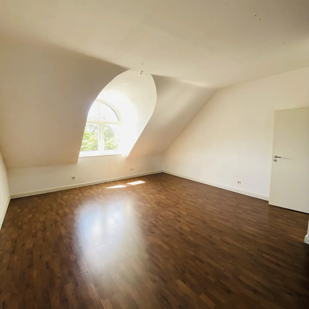 5 Zimmer Wohnung mit 185 m² in Hannover – Bild 7