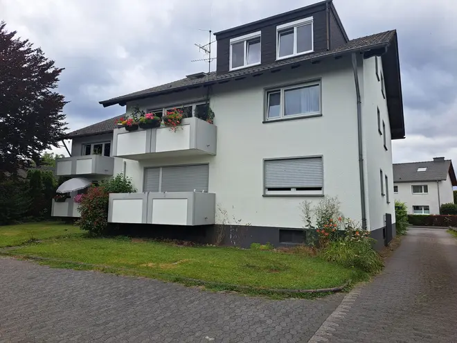 4 Zimmer Wohnung mit 145 m² in Bonn – Bild 2