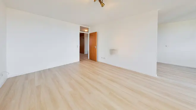 4 Zimmer Wohnung mit 80 m² in Stuttgart – Bild 2
