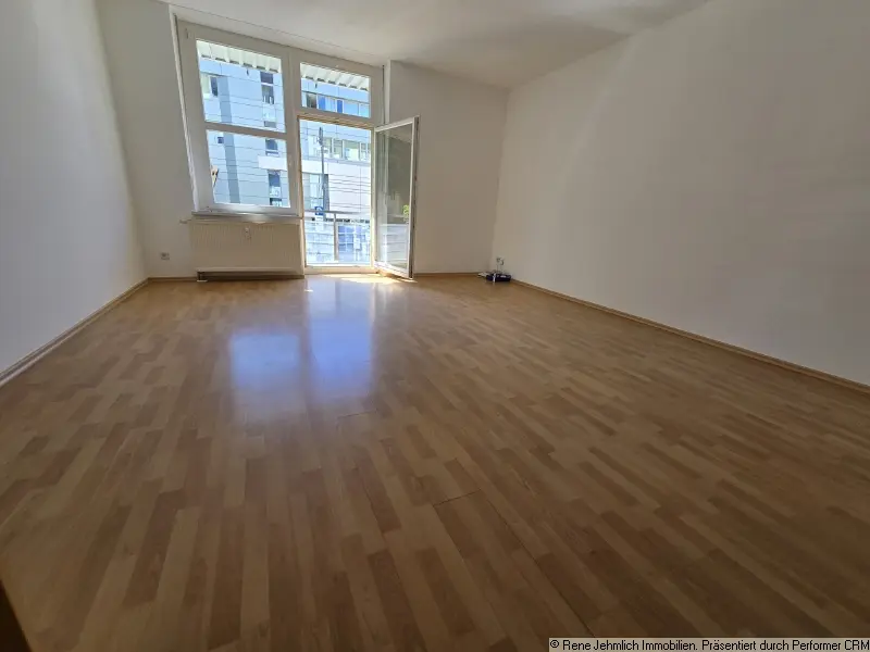 3 Zimmer Wohnung mit 117 m² in Limbach-Oberfrohna – Bild 1