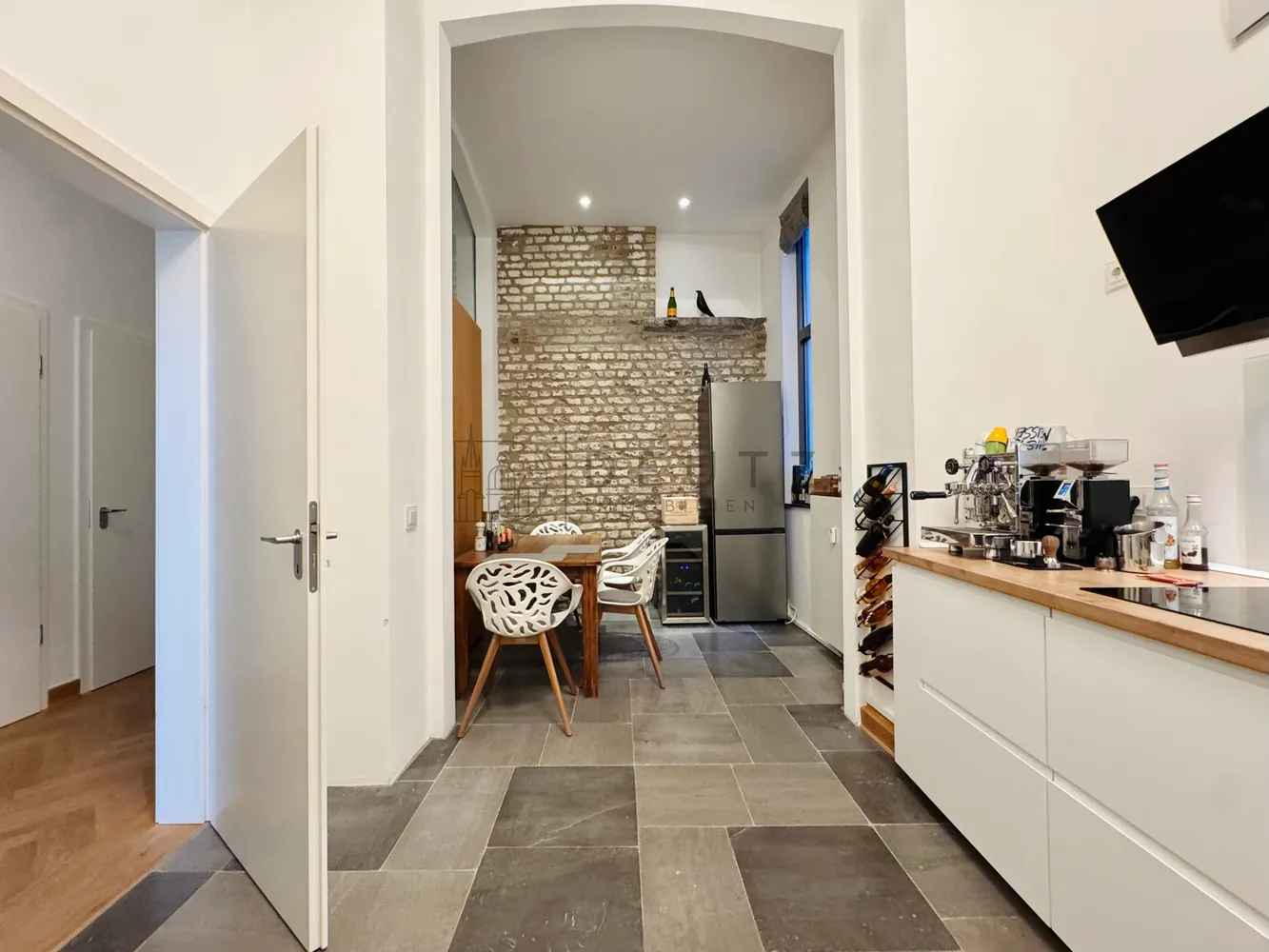 2 Zimmer Wohnung mit 110 m² in Aachen – Bild 6