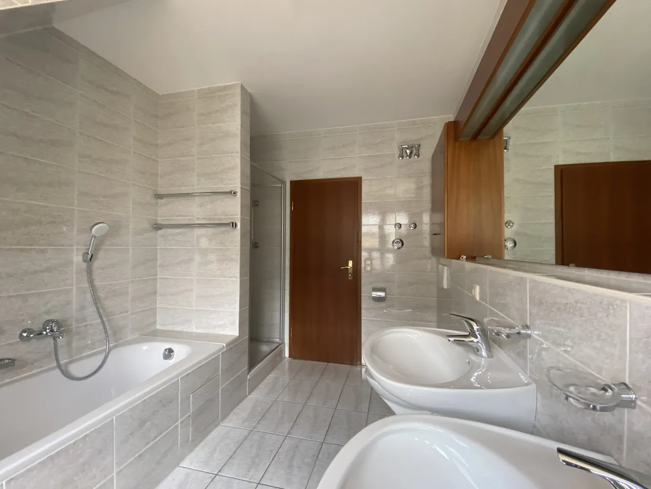 4 Zimmer Wohnung mit 155 m² in Augsburg – Bild 9