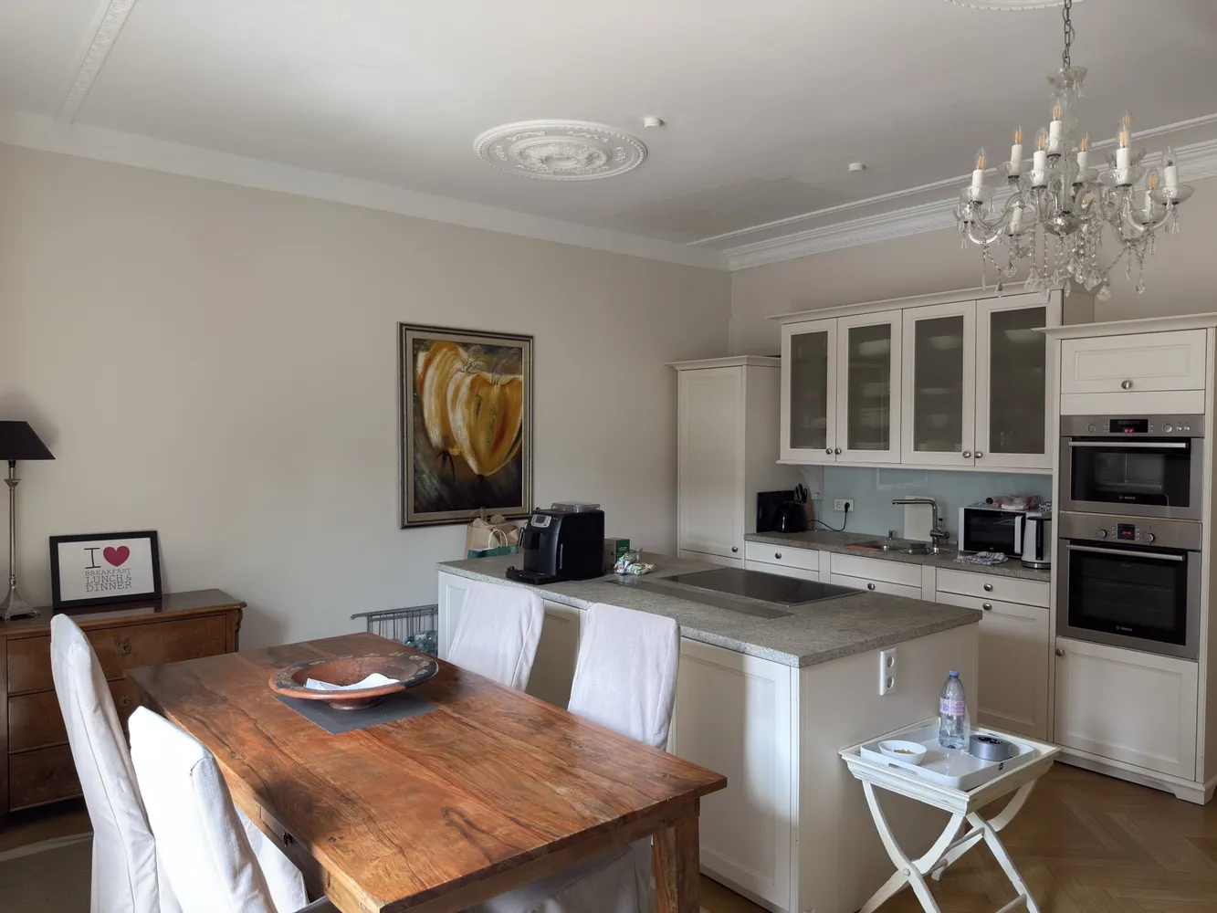 4 Zimmer Wohnung mit 118 m² in Frankfurt am Main – Bild 3