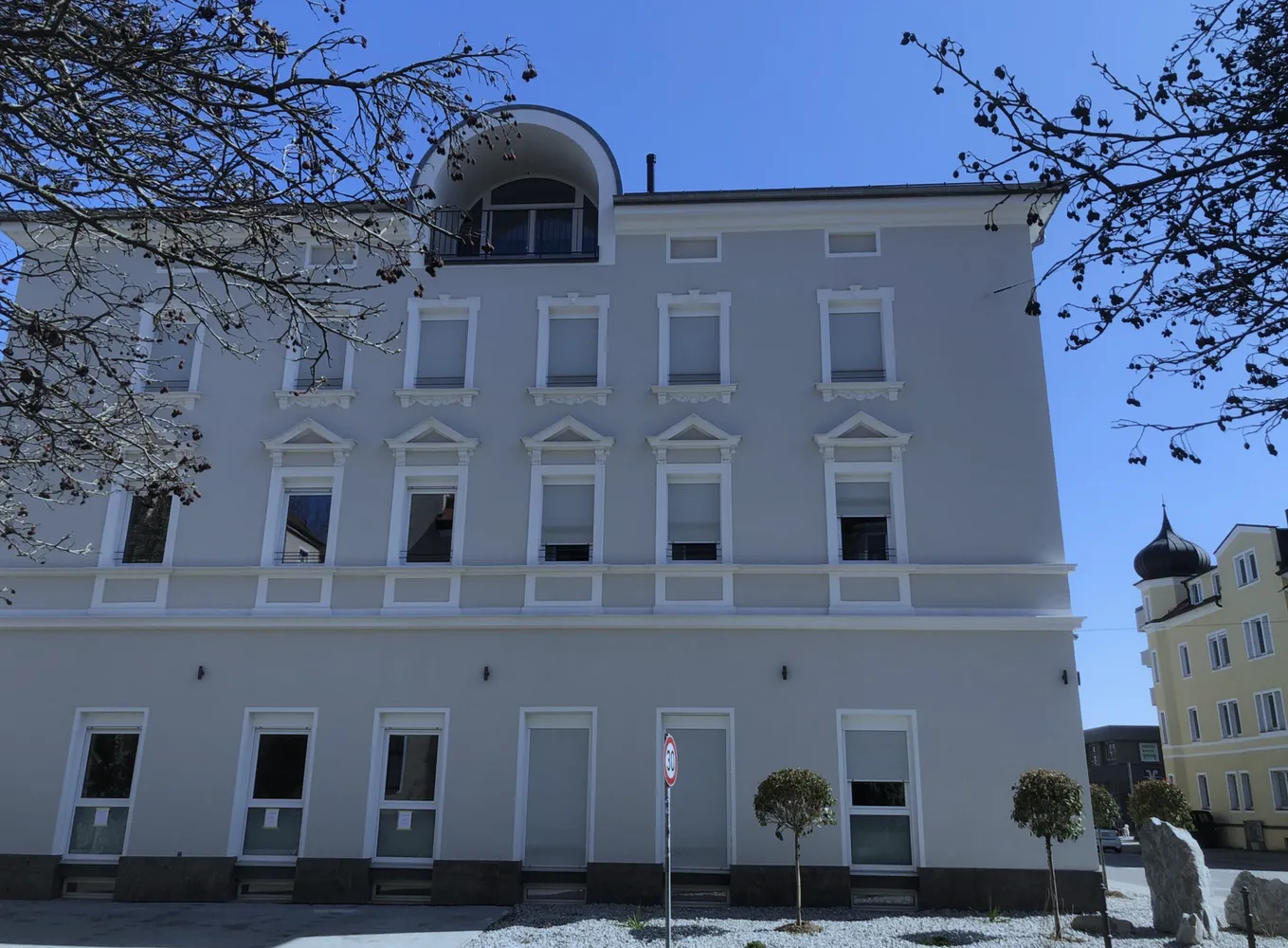 2 Zimmer Wohnung mit 71 m² in Regensburg – Bild 3