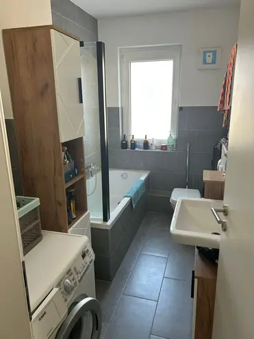 4 Zimmer Wohnung mit 100 m² in Saarbrücken – Bild 2