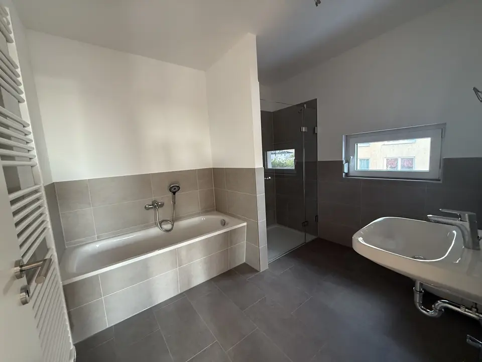 3 Zimmer Wohnung mit 90 m² in Neubrandenburg – Bild 5