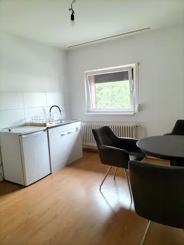 2 Zimmer Wohnung mit 97 m² in Hannover – Bild 2
