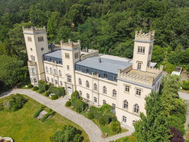 6 Zimmer Wohnung mit 204 m² in Dresden – Bild 2
