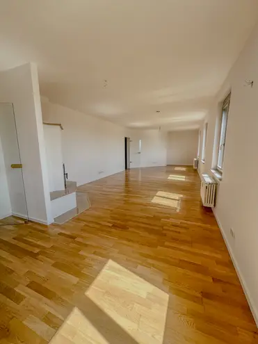 6 Zimmer Wohnung mit 204 m² in Dresden – Bild 8