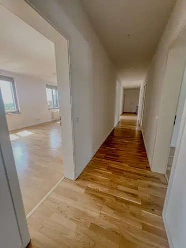6 Zimmer Wohnung mit 204 m² in Dresden – Bild 10