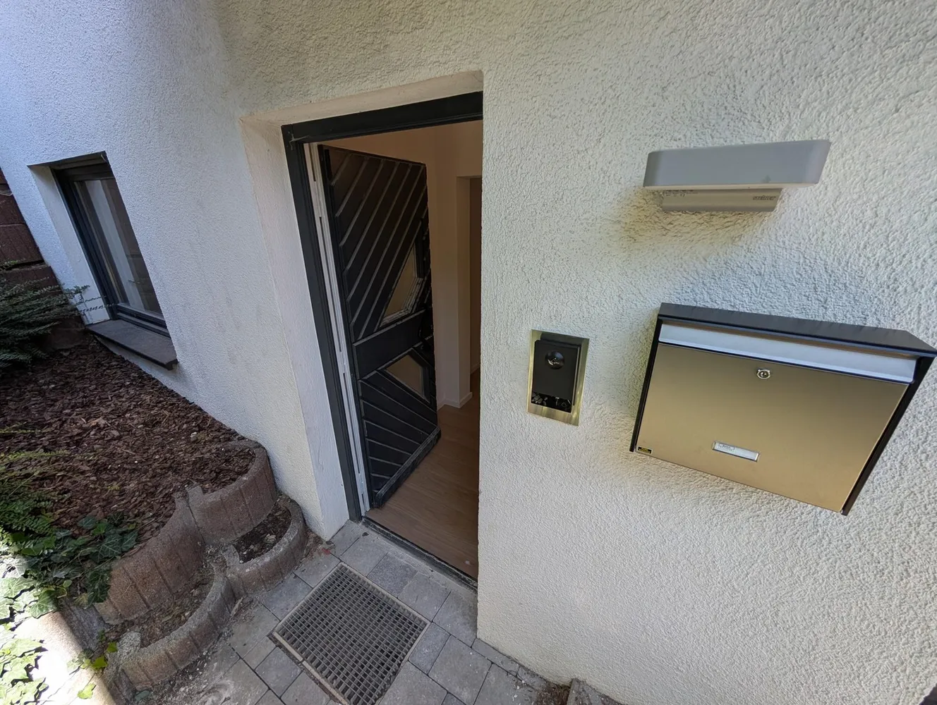 4 Zimmer Wohnung mit 103 m² in Pforzheim – Bild 2