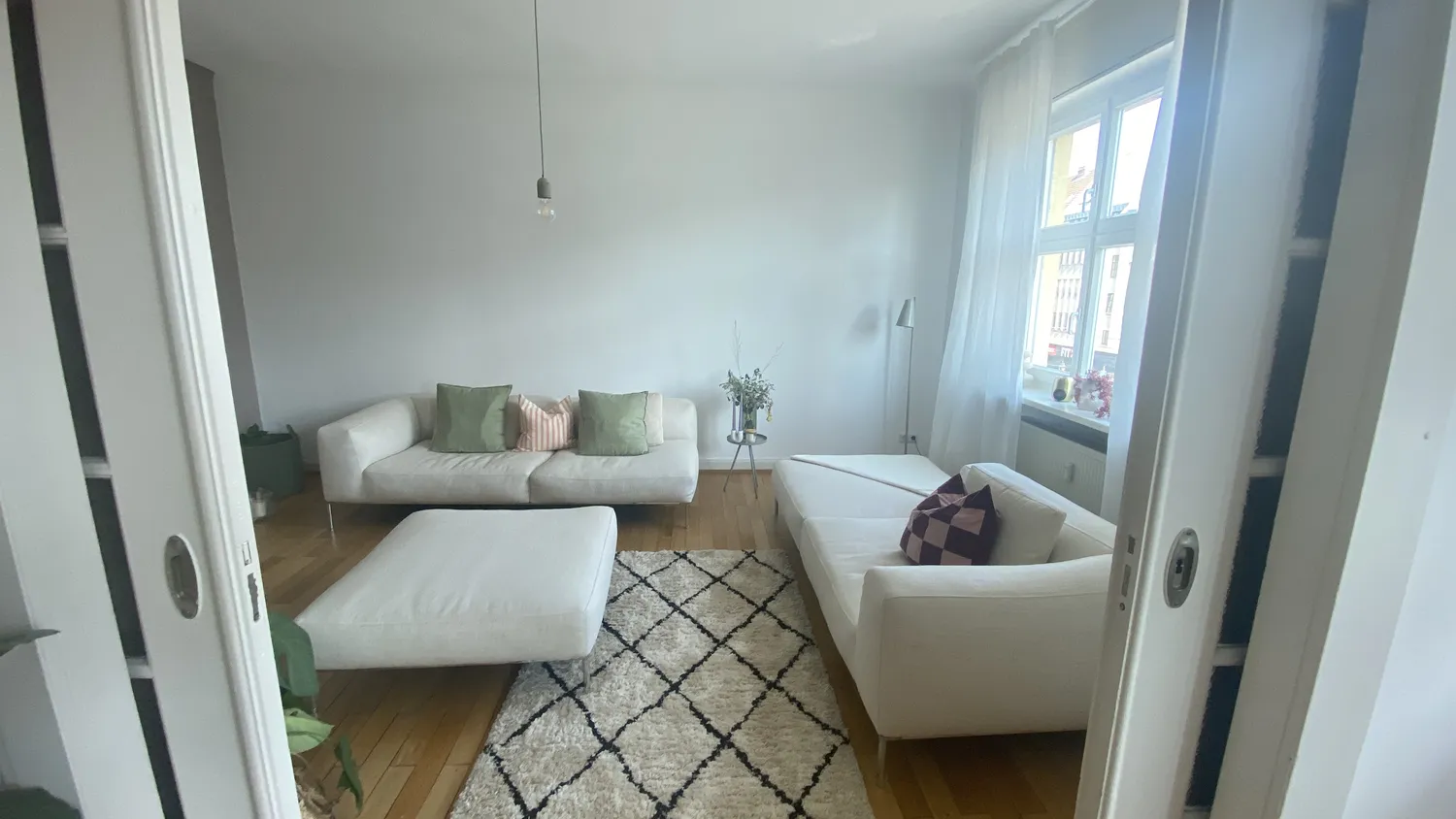 4 Zimmer Wohnung mit 100 m² in Saarbrücken – Bild 1