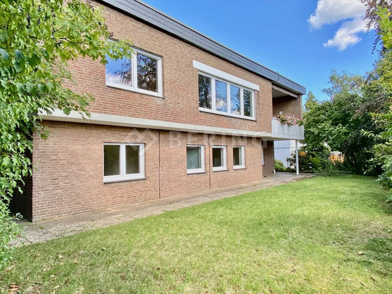5 Zimmer Wohnung mit 170 m² in Siegen – Bild 2